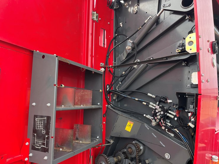 2017-massey-ferguson-2946-image-9