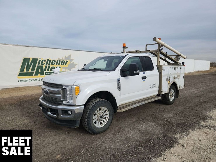 2017-ford-f350-image-1