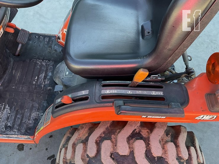 2006-kubota-b7610-image-13