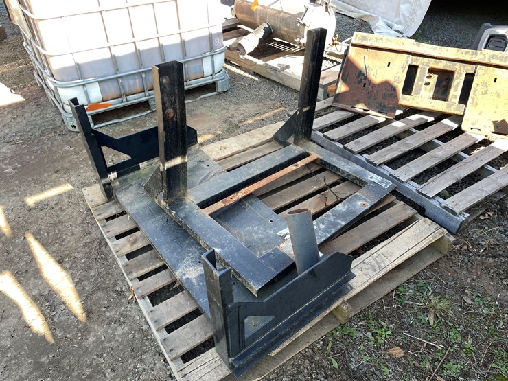 #5724-•-(2)-toolbox-mouting-brackets-image-3