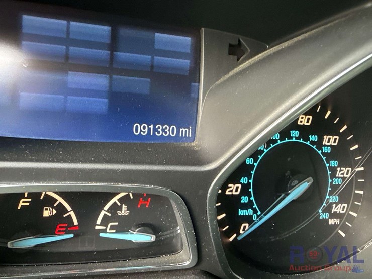 2015-ford-escape-image-15