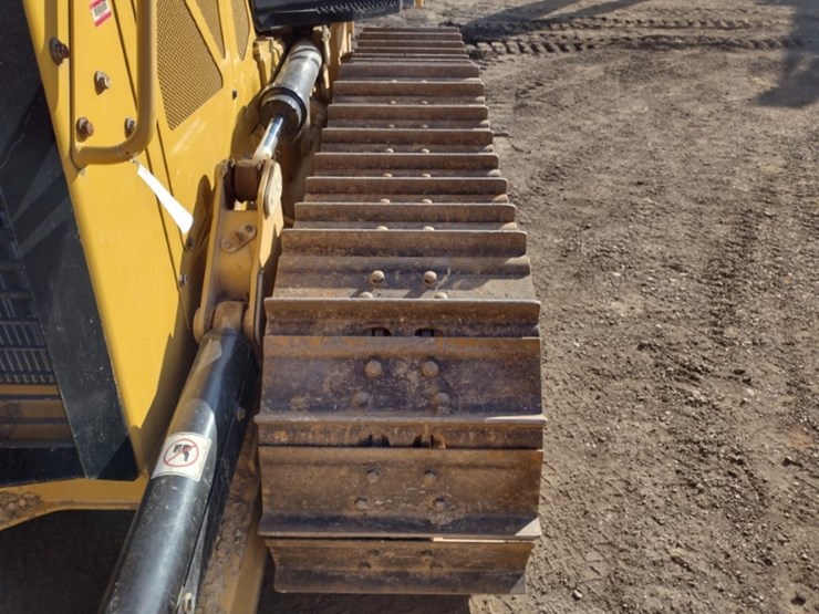 caterpillar-d3-image-28