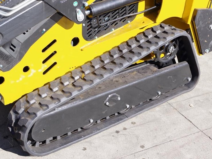 2025-cfg-industrial-1.4-ton-skid-steer-loader,-kubota-diesel engine,-27hp,-m/n-kkt(a)27,-unused-image-9