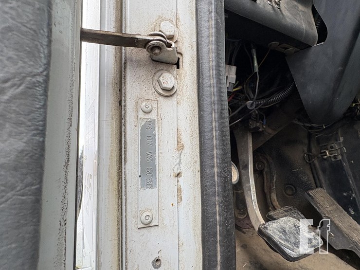 1995-white/gmc-wg64-image-9