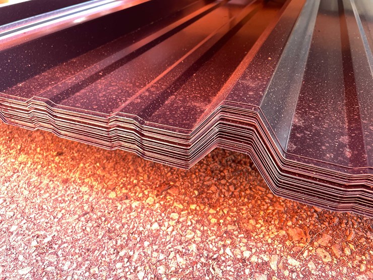 #14104-•-28-gauge-painted-r-panel-profile-steel-siding-(o6)-image-3