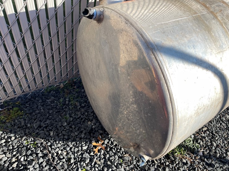 #5679-•-aluminum-120-gallon-fuel-tank-image-8