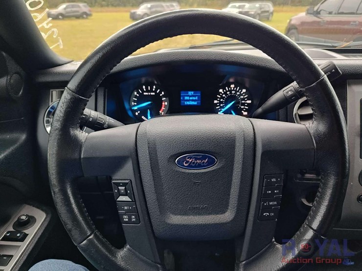 2016-ford-expedition-image-17