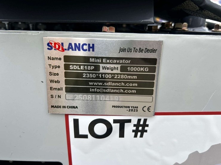 2025-sdlanch-sdle18p-mini-excavator-image-5