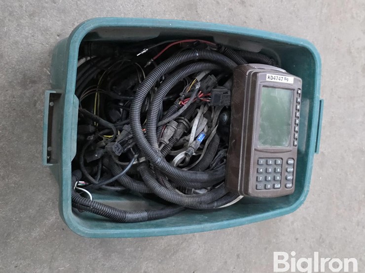 john-deere-brown-box-green-star-display-image-4