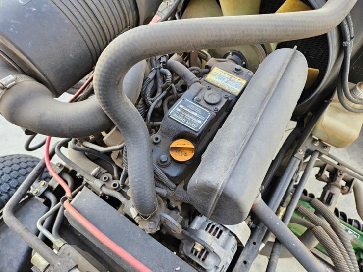 john-deere-3225c-image-22