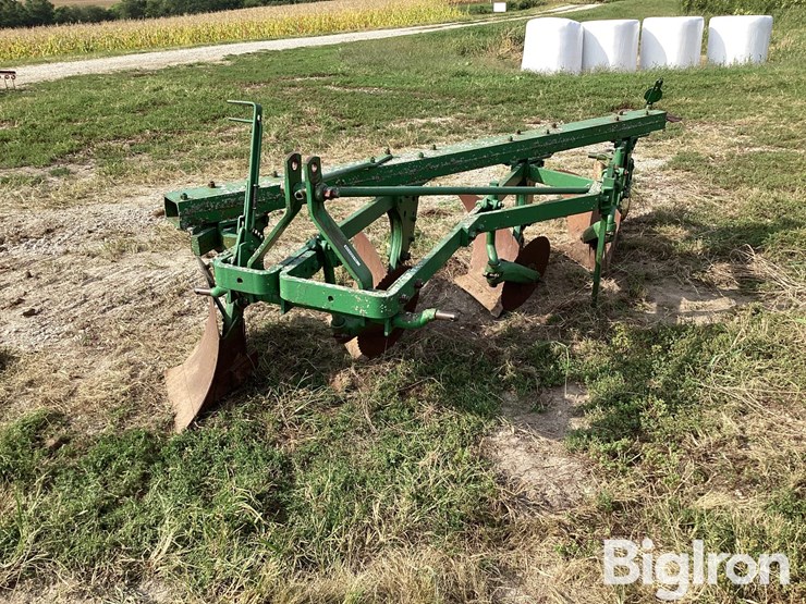 john-deere-3-pt-4-bottom-plow-image-9