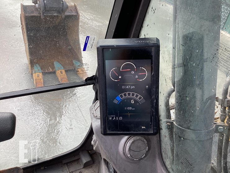 2020-volvo-ecr145el-image-17