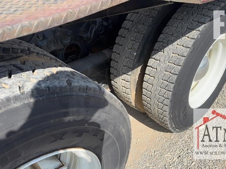 1985-ford-lnt9000-image-17