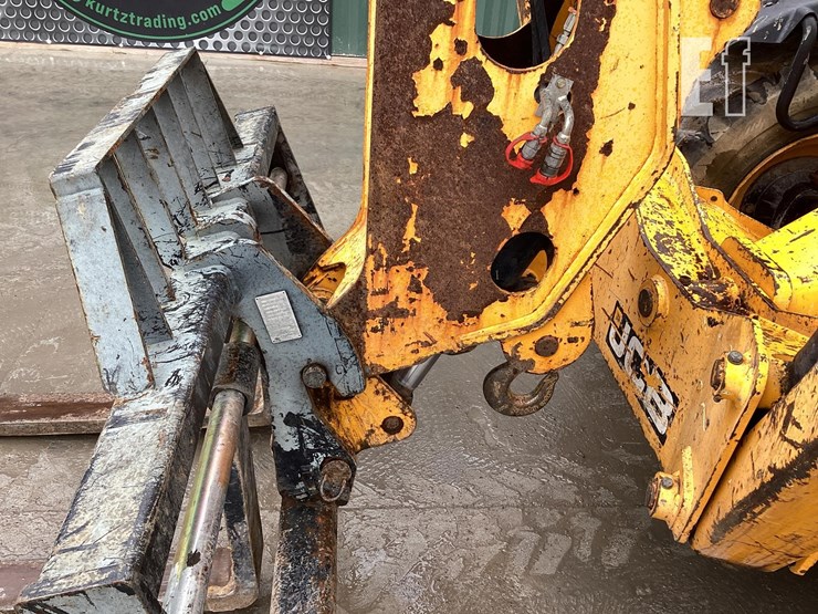 2017-jcb-512-56-image-10