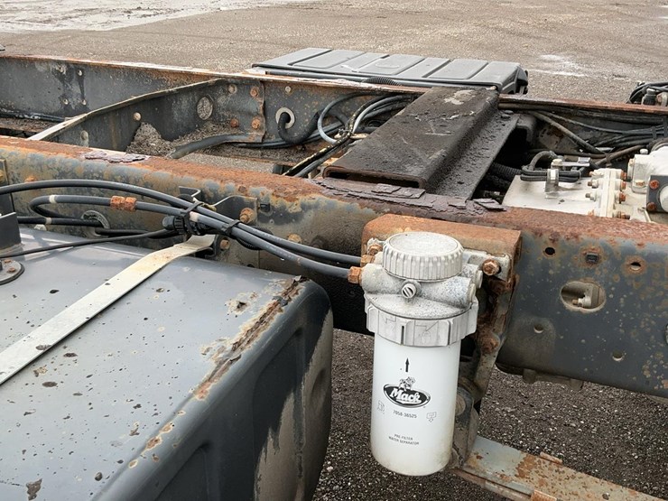 #2001-•-2011-mack-midlum-truck-chassis-image-42