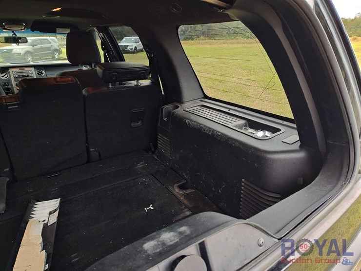 2016-ford-expedition-image-32