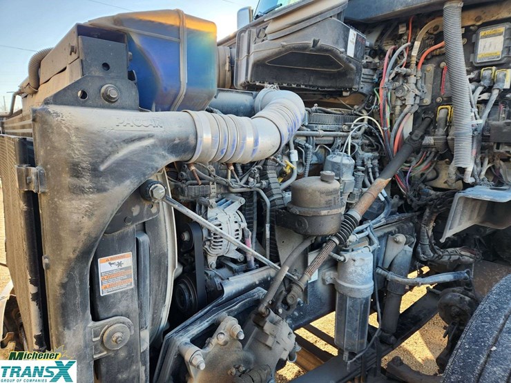 2020-peterbilt-579-image-26