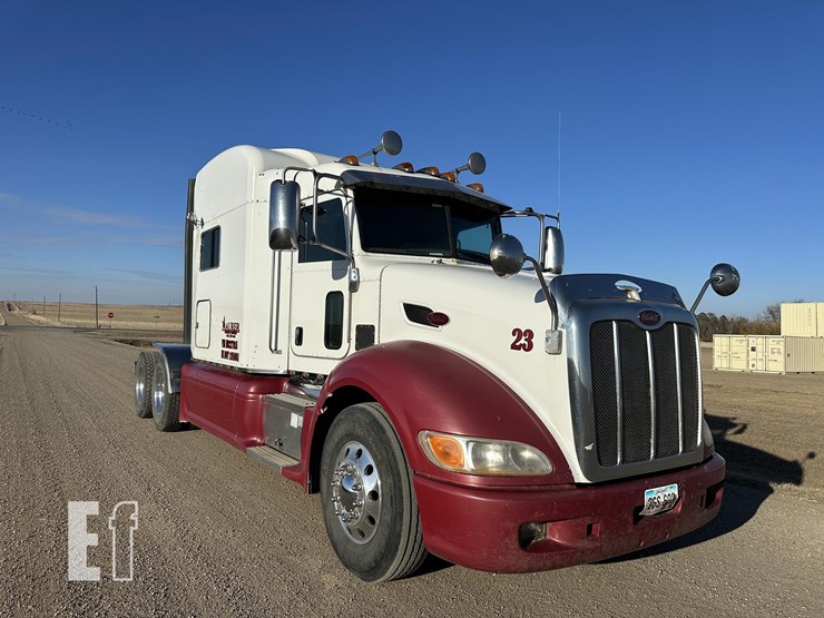 2014-peterbilt-386-image-2