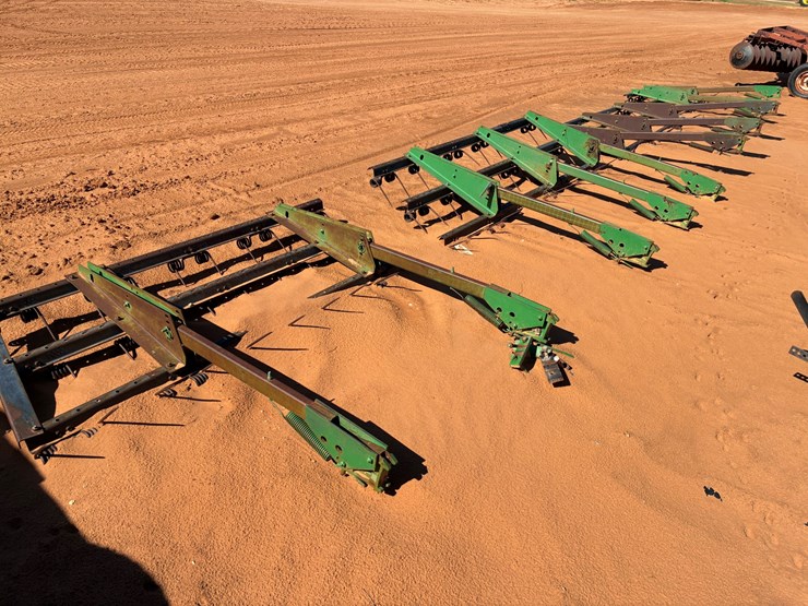 #t8216-•-plow-drags-image-2