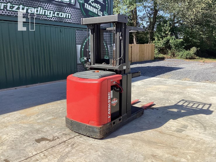 2015-raymond-520opc30tt-image-8