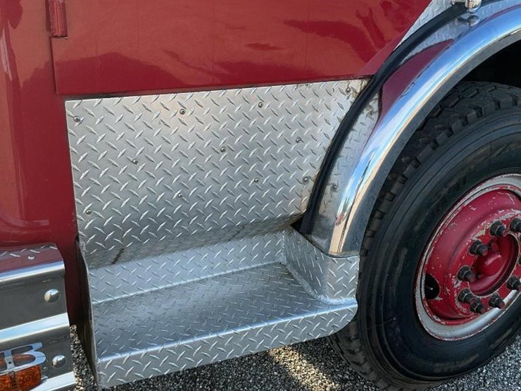 #2000-•-1982-sutphen-deluge-fire-engine-truck-detroit-diesel-6v92ta-image-14