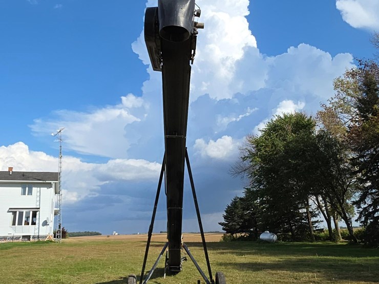 2023-batco-bcx3-1539-seed-conveyor-image-6