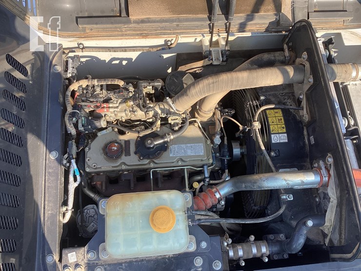 2021-bobcat-e165-image-16