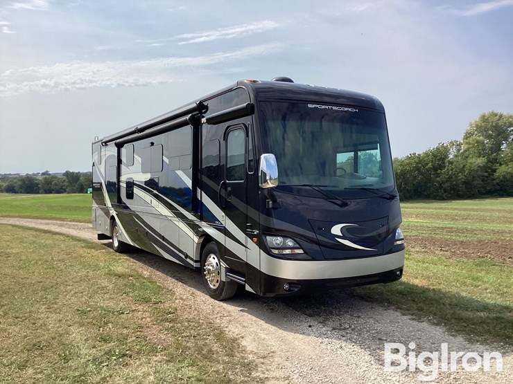 2016-coachmen-340xcr-sports-coach-cross-country-motorhome-image-3