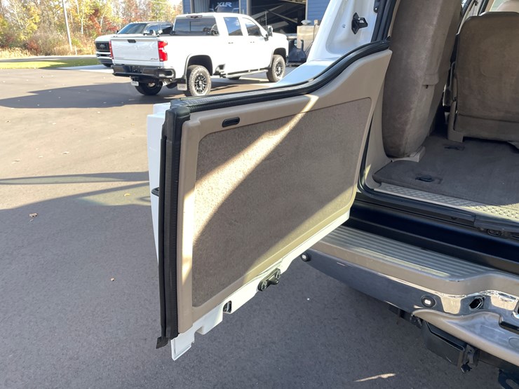 2002-ford-excursion-limited-image-70