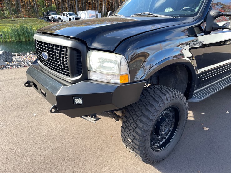 2004-ford-excursion-limited-image-9