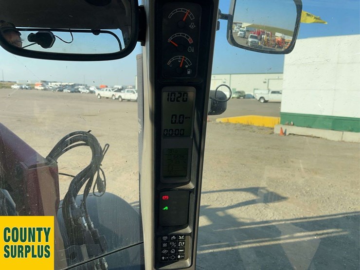 case-puma-210-tractor-image-17