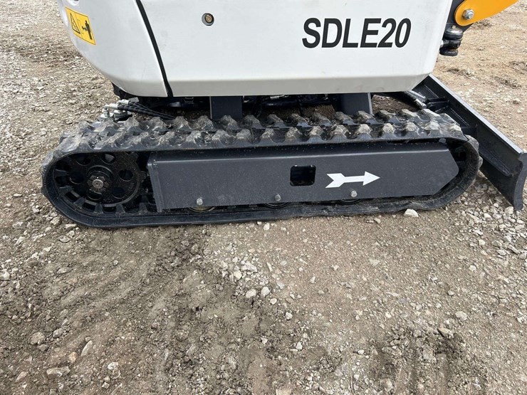 2025-sdlanch-sdle20-mini-excavator-image-22