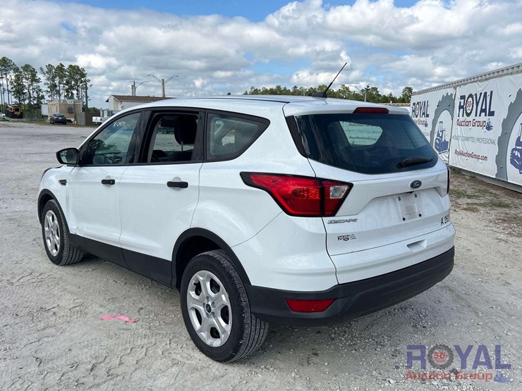 2019-ford-escape-image-4
