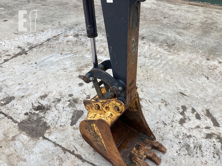 2021-deere-26g-image-10