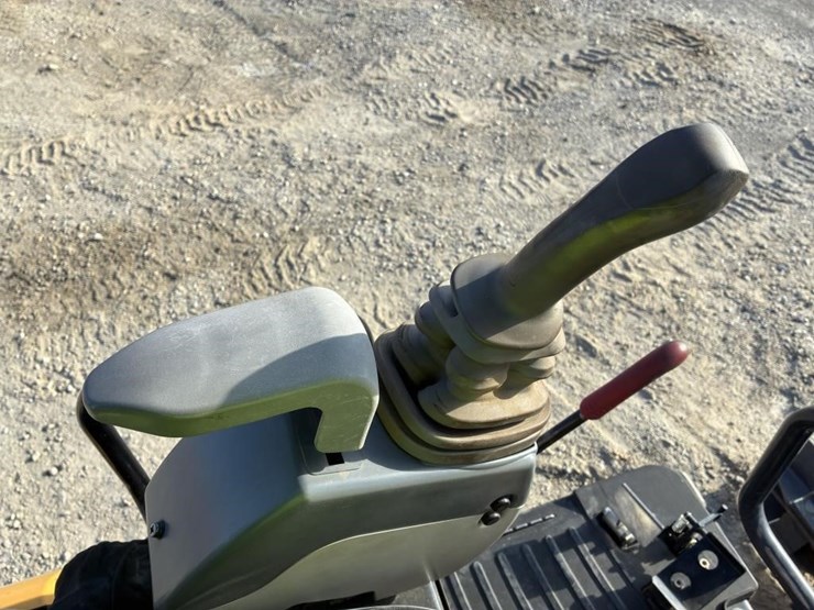 2022-deere-17g-image-20