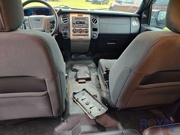 2016-ford-expedition-image-28