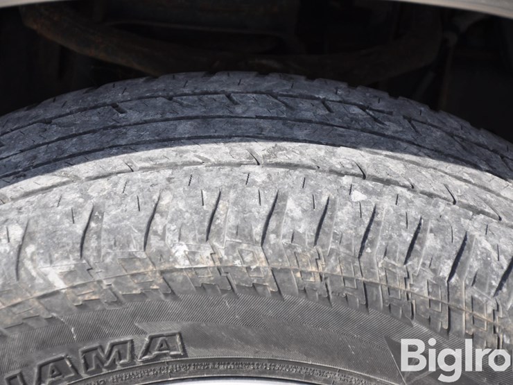 2012-ram-1500-big-horn-image-10