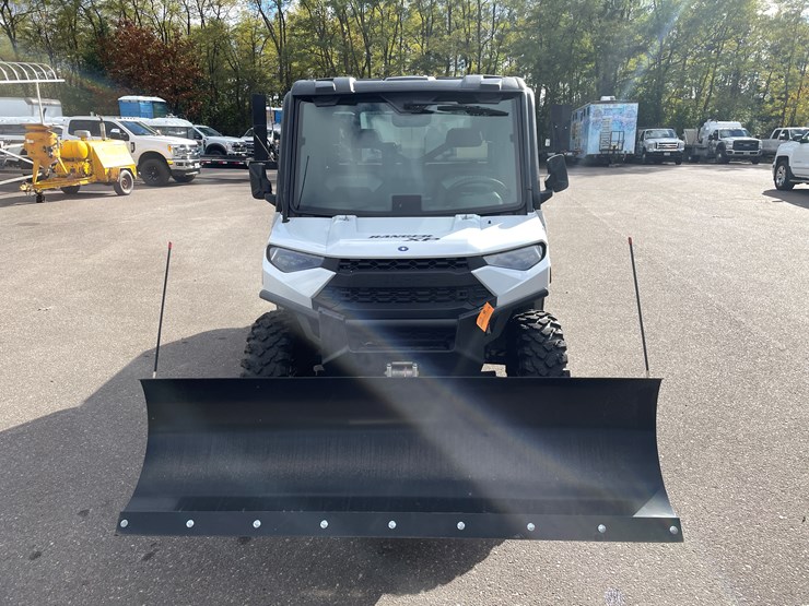 2021-polaris-ranger-crew-image-2