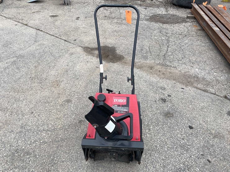 #14031-•-toro-ccr-snowblower-(o4)-image-2