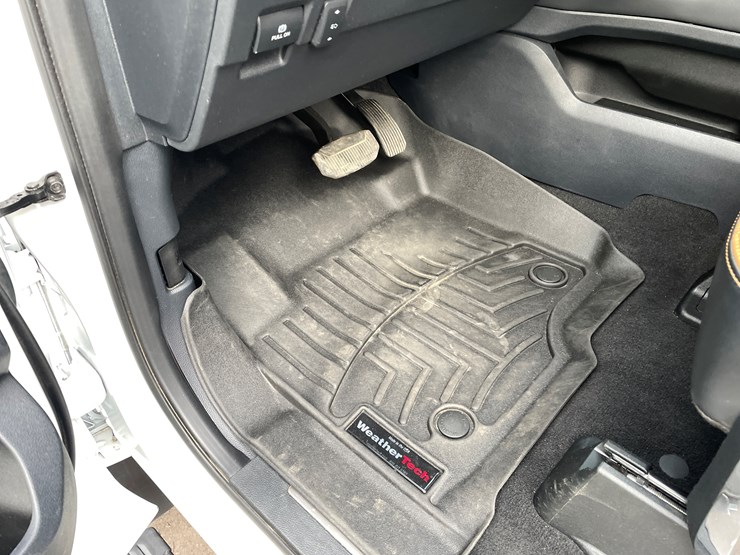 2023-ford-f450-platinum-image-52