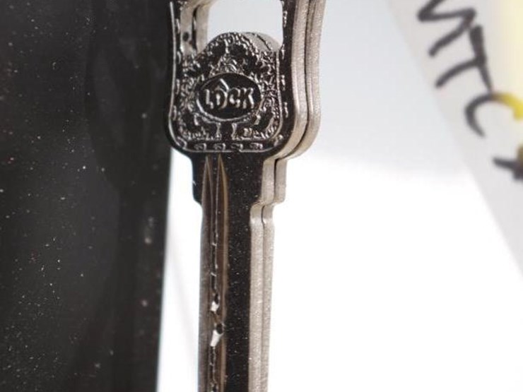 aboss 7.2'w-x-4.1'd-portable-restroom-w/-shower,-toilet,-sink-&-side-window,-unused-image-12