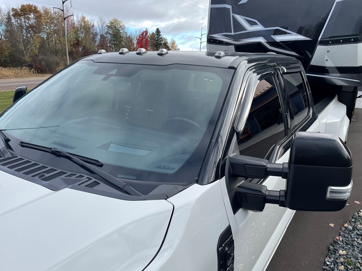 2023-ford-f450-platinum-image-12