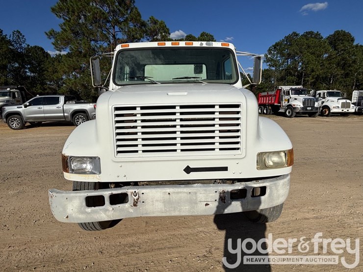 1999-international-4900-image-8