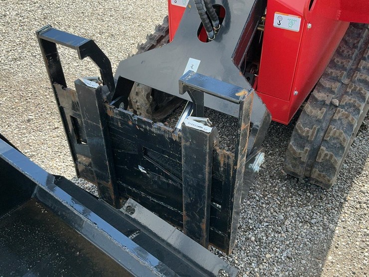 #1000-•-sda140t-mini-skid-steer-loader-with-bucket-&-fork-attachments-image-13