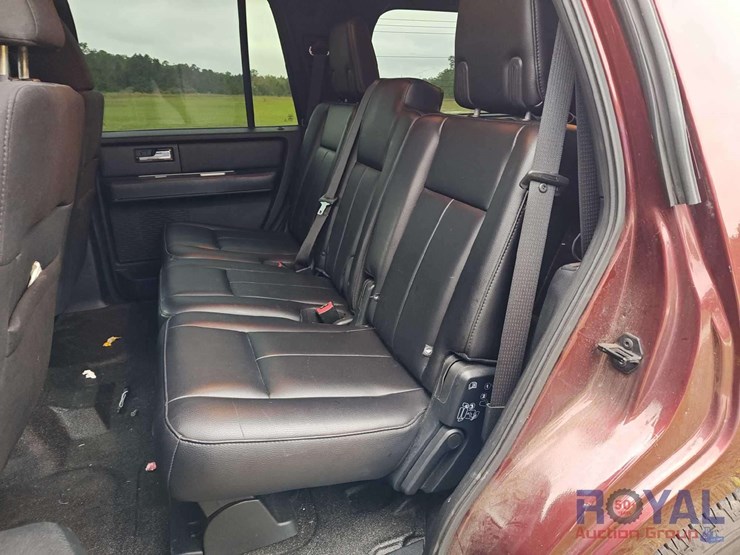 2016-ford-expedition-image-27