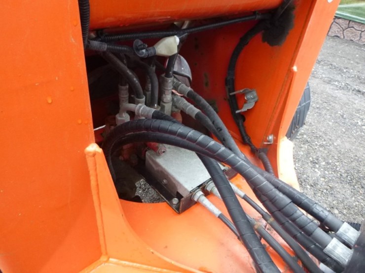 kubota-r430-image-23