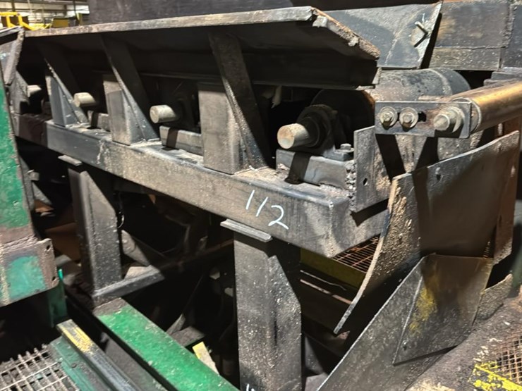 #112-•-roller-belt-conveyor-image-2