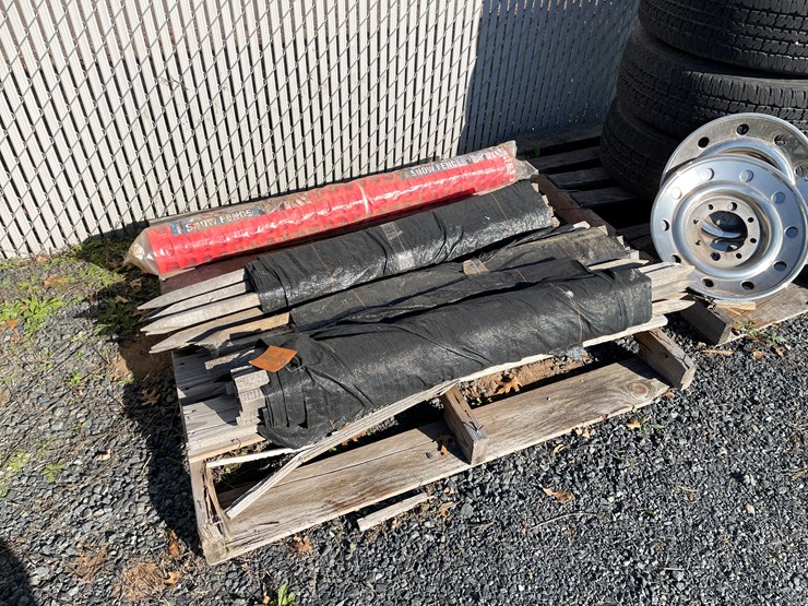 #5693-•-(3)-rolls-of-silt-fence-and-(1)-roll-of-safety-fence-image-1