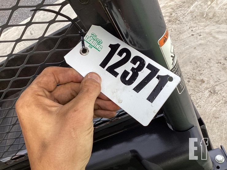 2014-kubota-rtv-x900-image-14