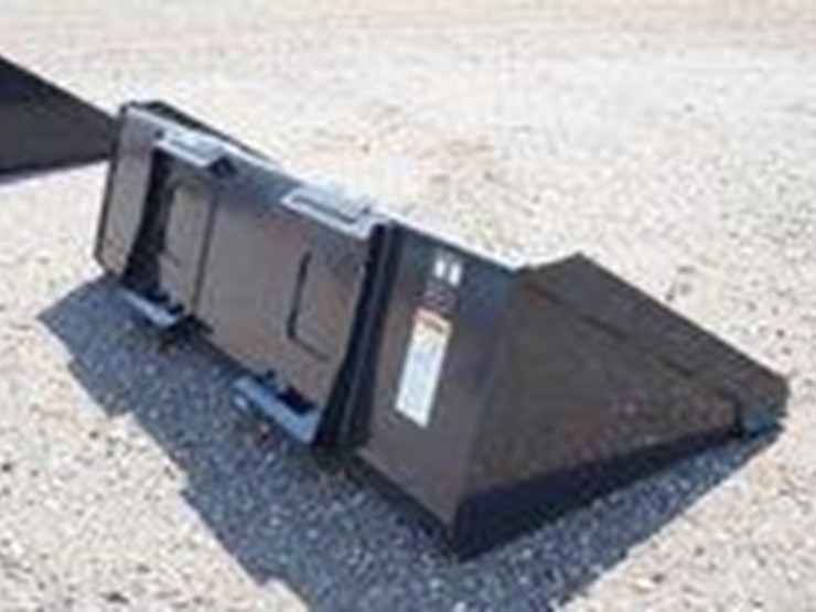 #2506-•-unused-wolverine-skid-steer-duty-bucket-image-4